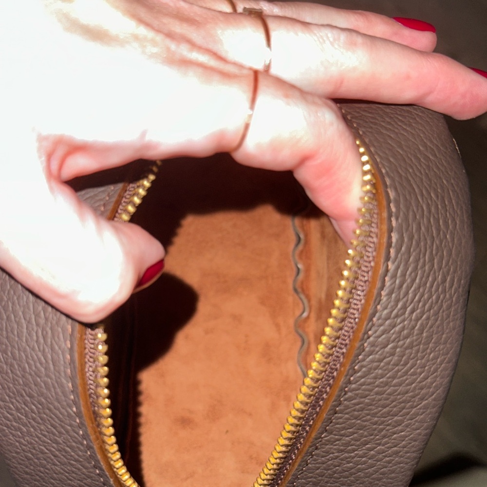 Gucci Beige and Dark Brown Crossbody Bag - Picture 7 of 7